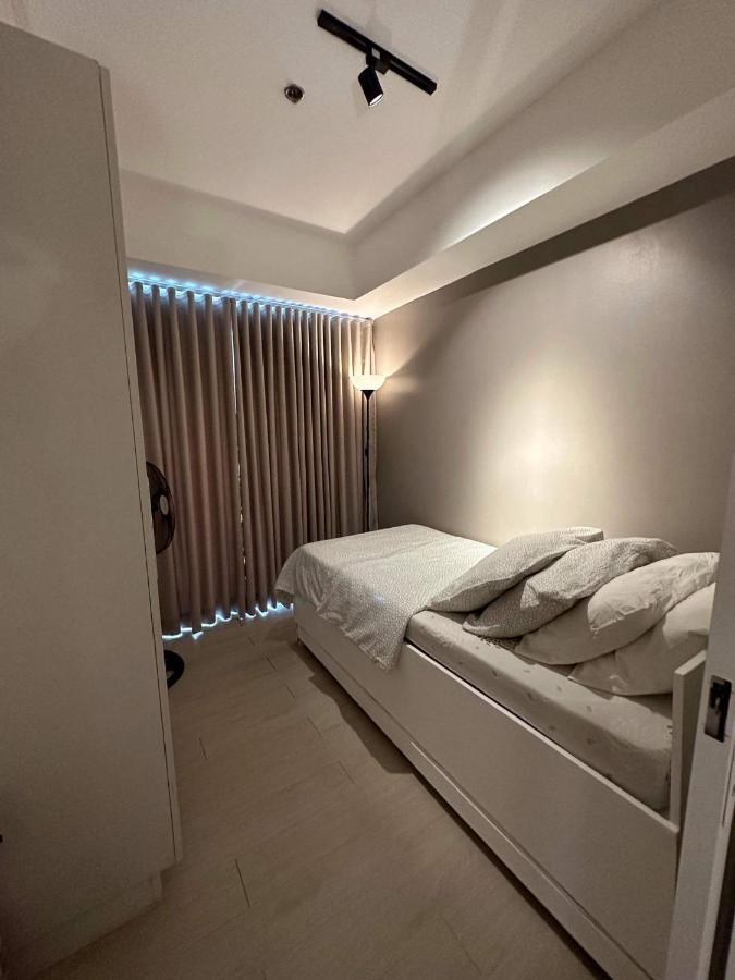Azure Urban Resort Residence R&C - Paranaque Manila Exterior photo